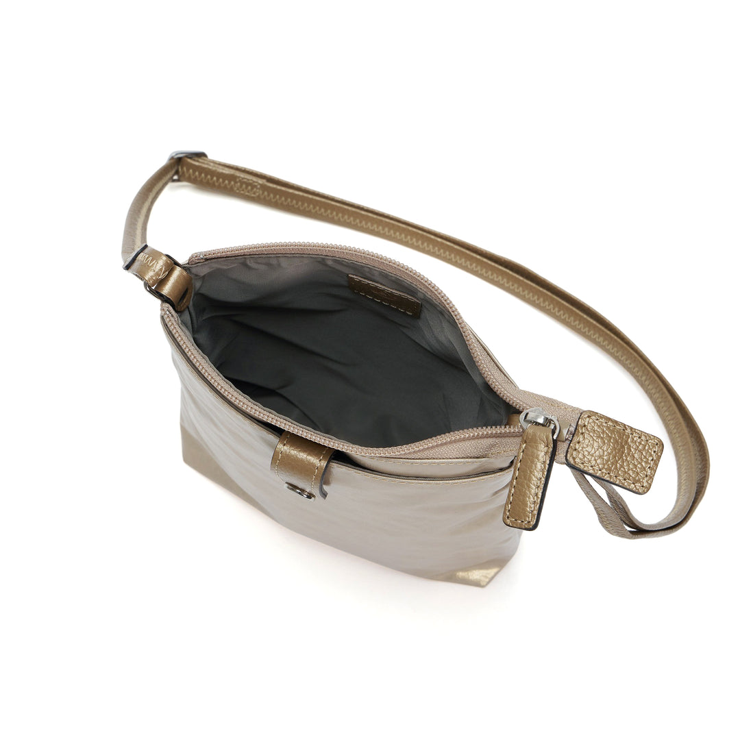 縦型ショルダーバッグ Alive 4452 – ペレボルサ公式オンラインショップ